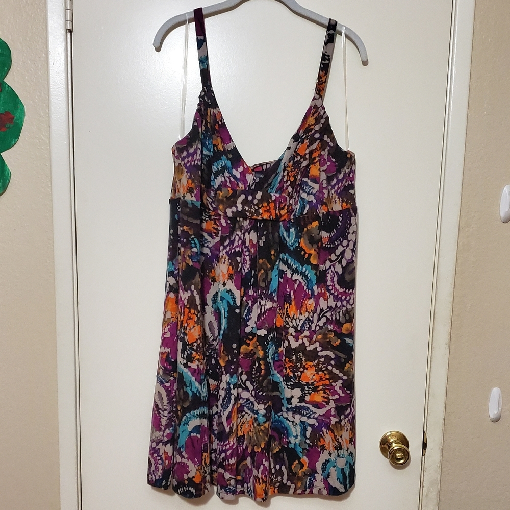 NWOT 3X dress, colorful, adjustable straps